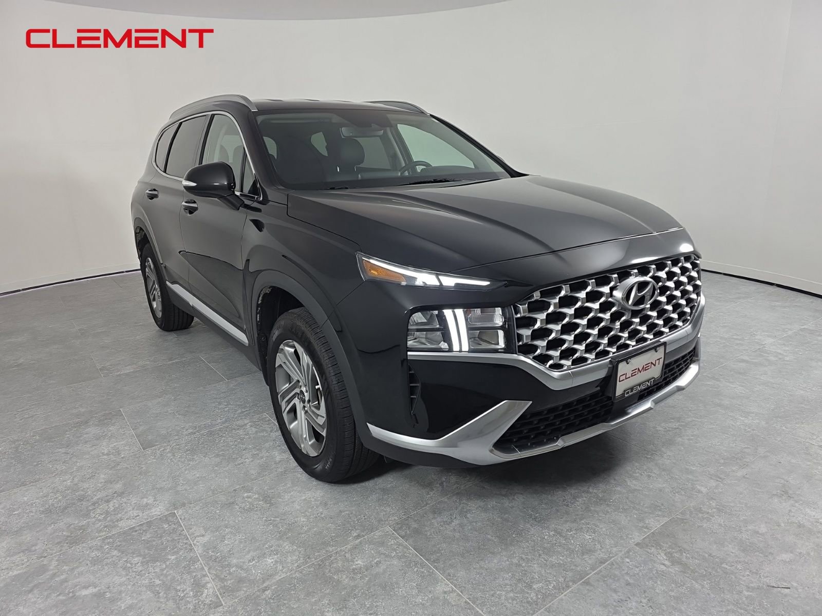 Used 2022 Hyundai Santa Fe SEL w/ Convenience Package image 3