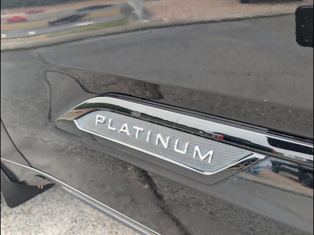 Used 2024 Toyota Sequoia Platinum image 17