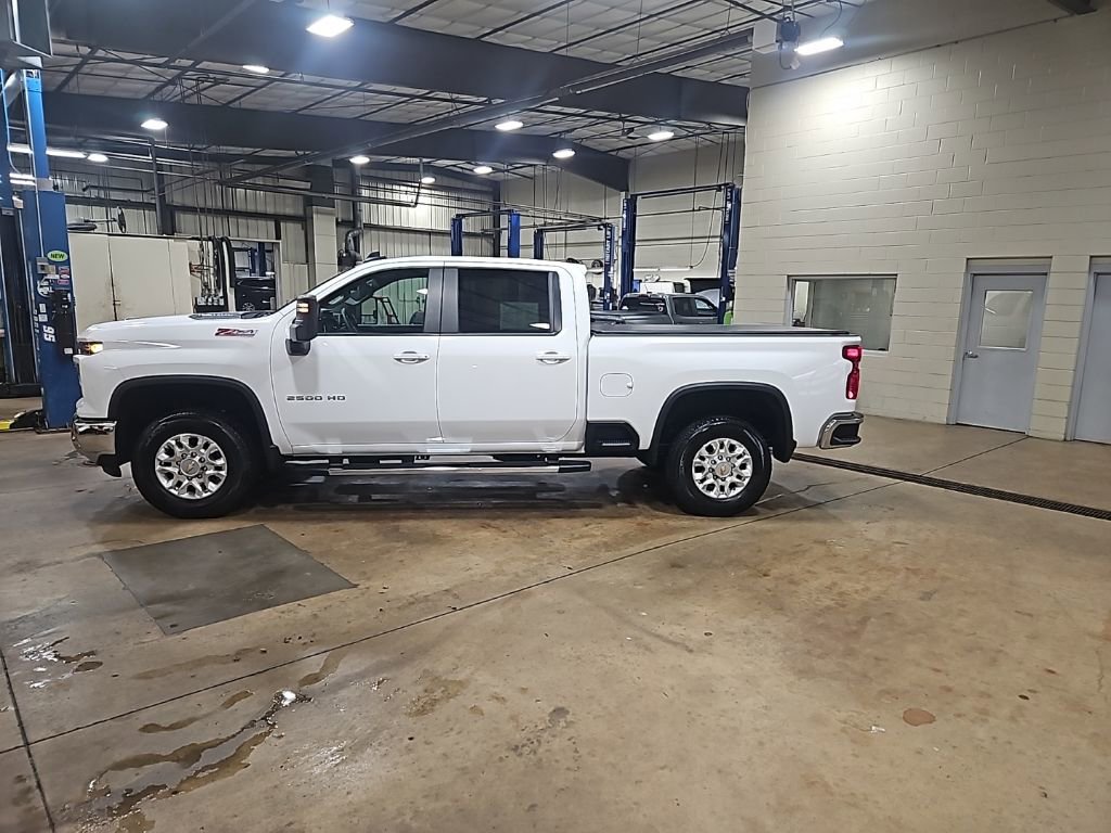 Used 2024 Chevrolet Silverado 2500 LT image 4
