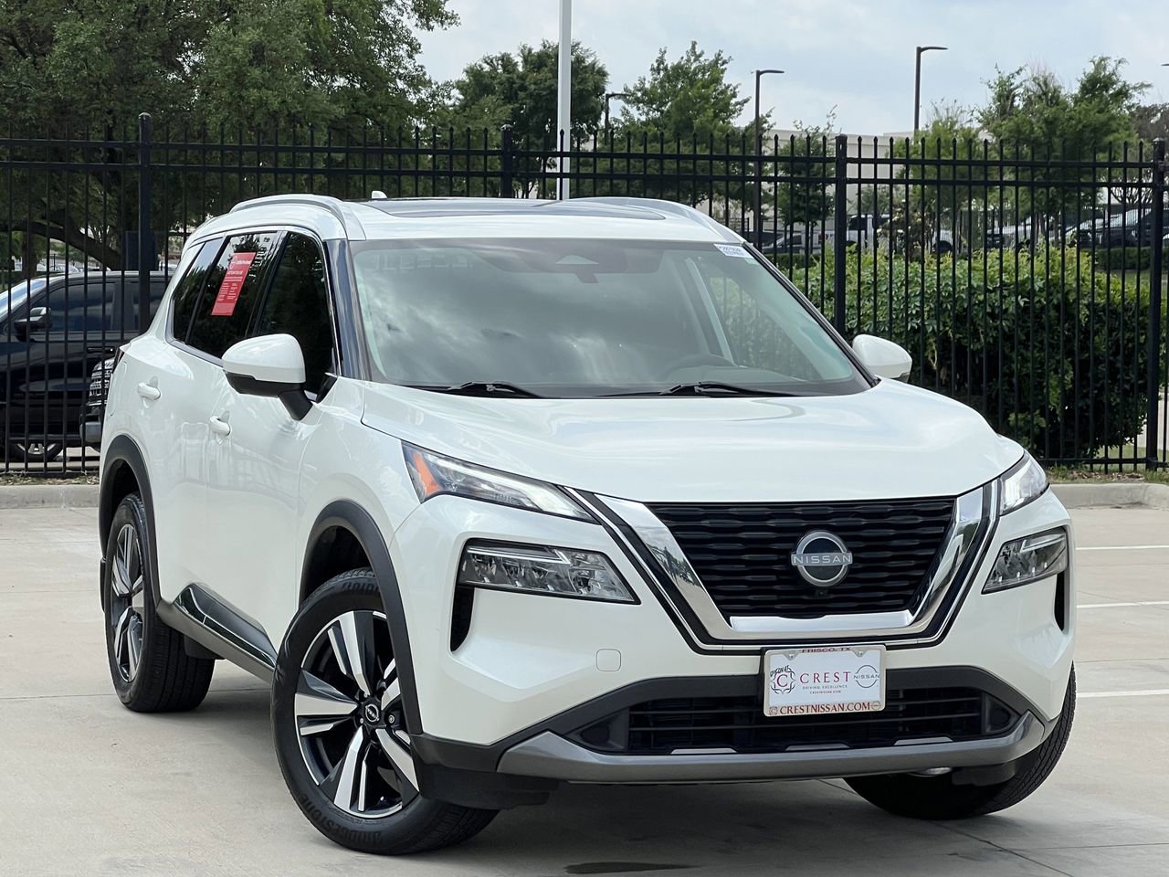 Certified 2023 Nissan Rogue SL FWD image 2