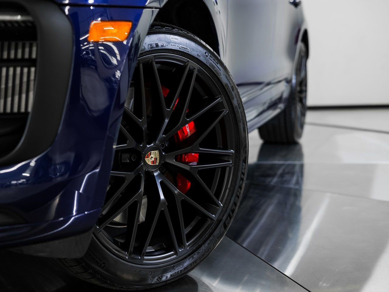 New 2026 Porsche Macan GTS AWD/4WD image 12