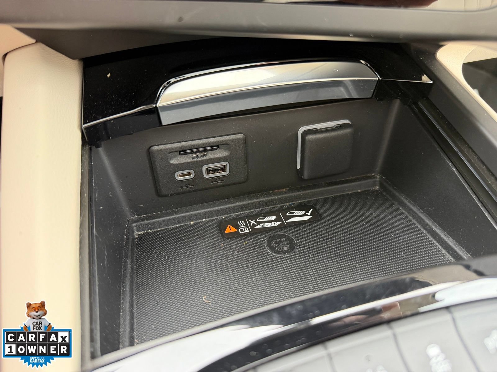 Used 2023 Buick Envision Avenir AWD/4WD image 3