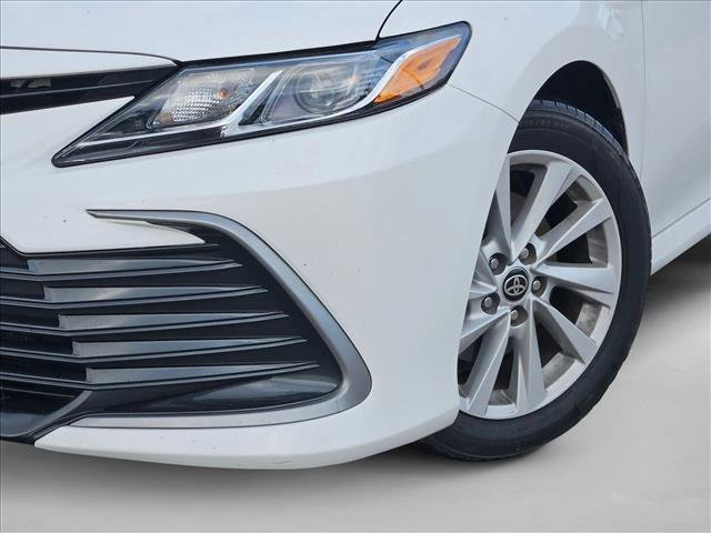 Used 2024 Toyota Camry LE image 4