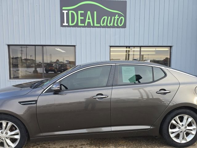 Used 2013 Kia Optima LX image 2