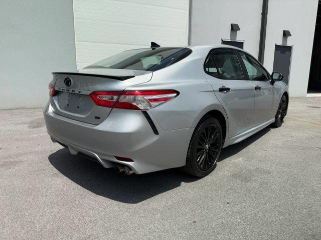 Used 2020 Toyota Camry SE FWD image 7