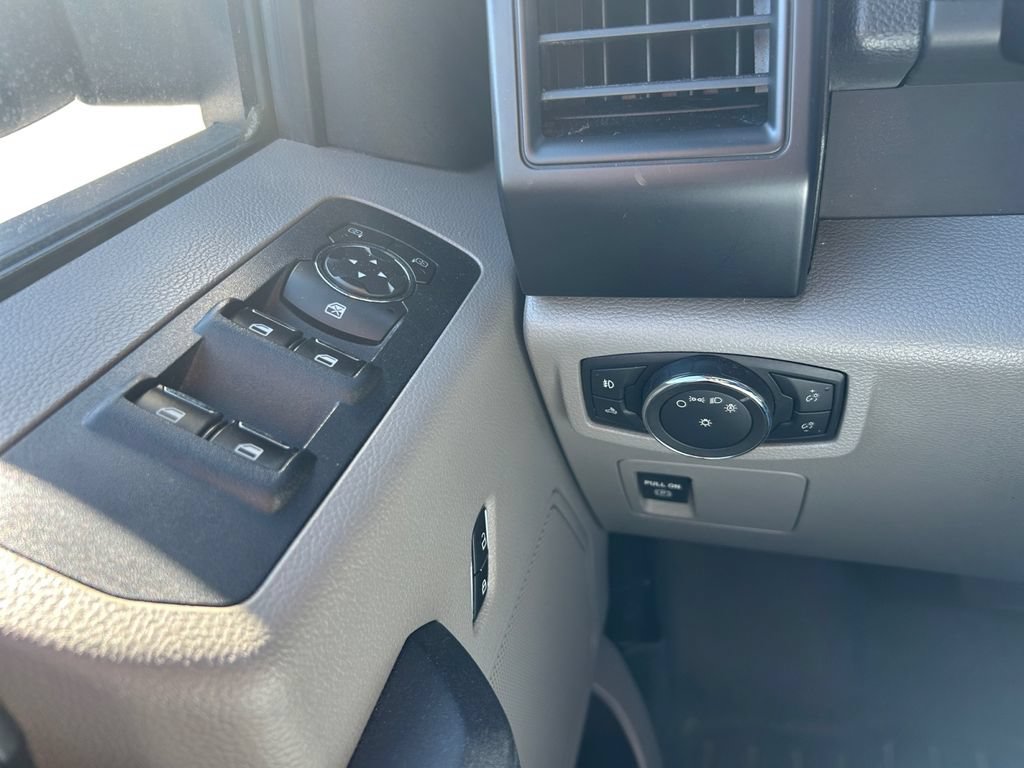 Used 2016 Ford F150 XL w/ Equipment Group 101A Mid AWD/4WD image 15