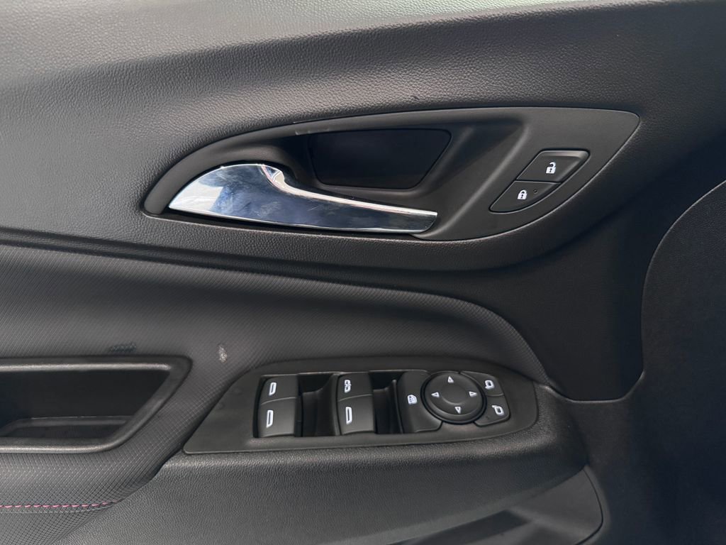 Certified 2023 Chevrolet Equinox RS image 24