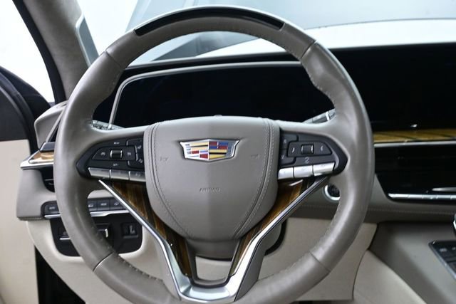 Used 2022 Cadillac Escalade Premium Luxury Platinum AWD/4WD image 29