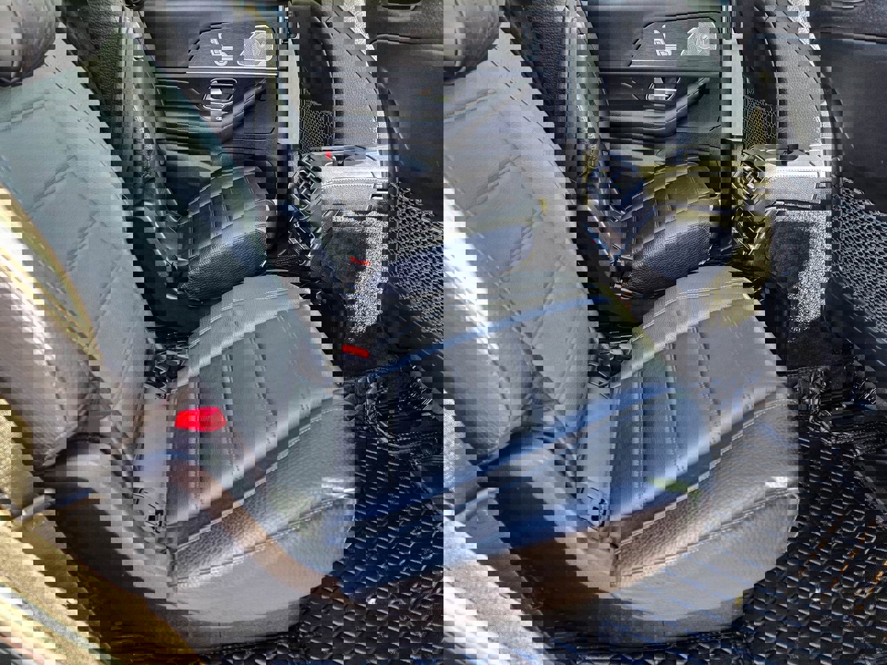 Used 2020 Mercedes-Benz GLS 450 4MATIC image 37