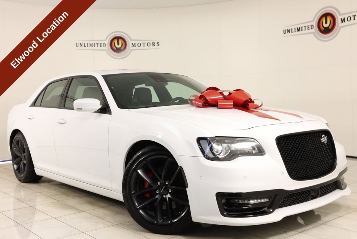 Used 2023 Chrysler 300 C