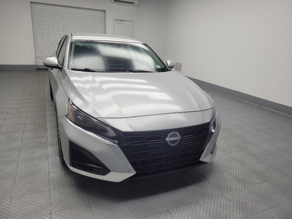 Used 2023 Nissan Altima 2.5 SV image 14