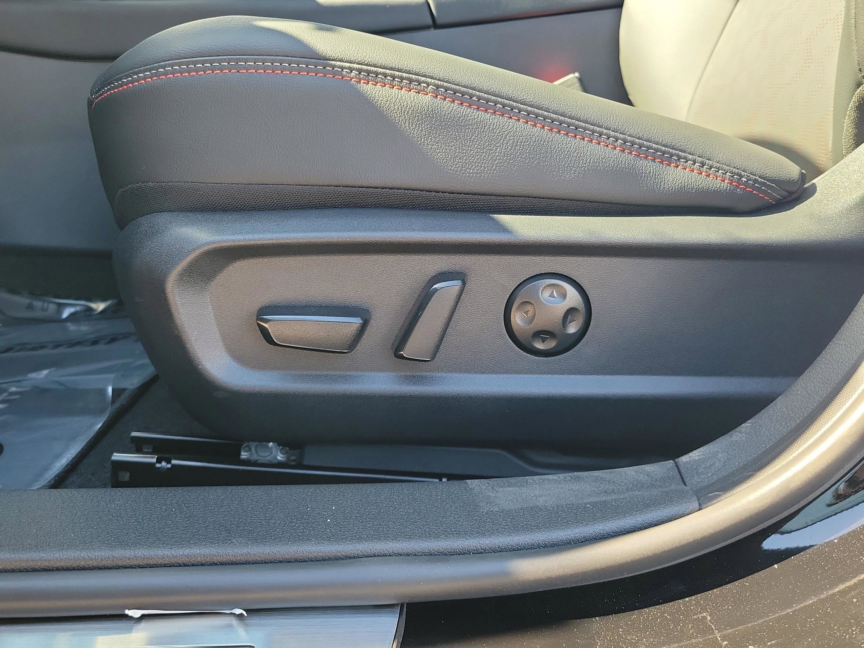 New 2026 Nissan Sentra SR w/ SR Premium Package image 15