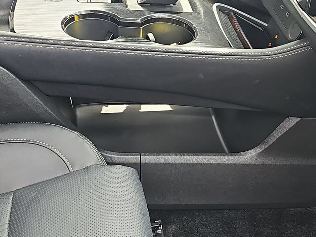 Used 2025 Nissan Rogue Platinum w/ Platinum Premium Package FWD image 37