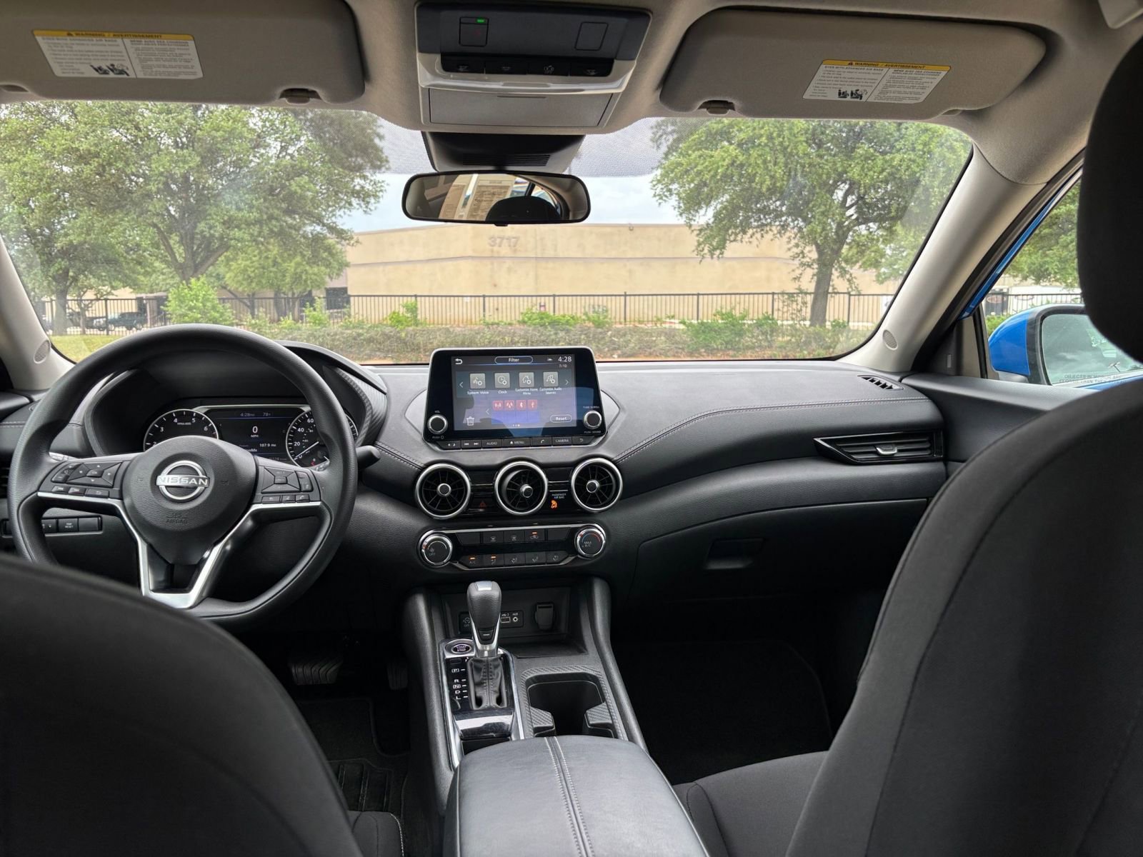 Used 2025 Nissan Sentra SV image 36