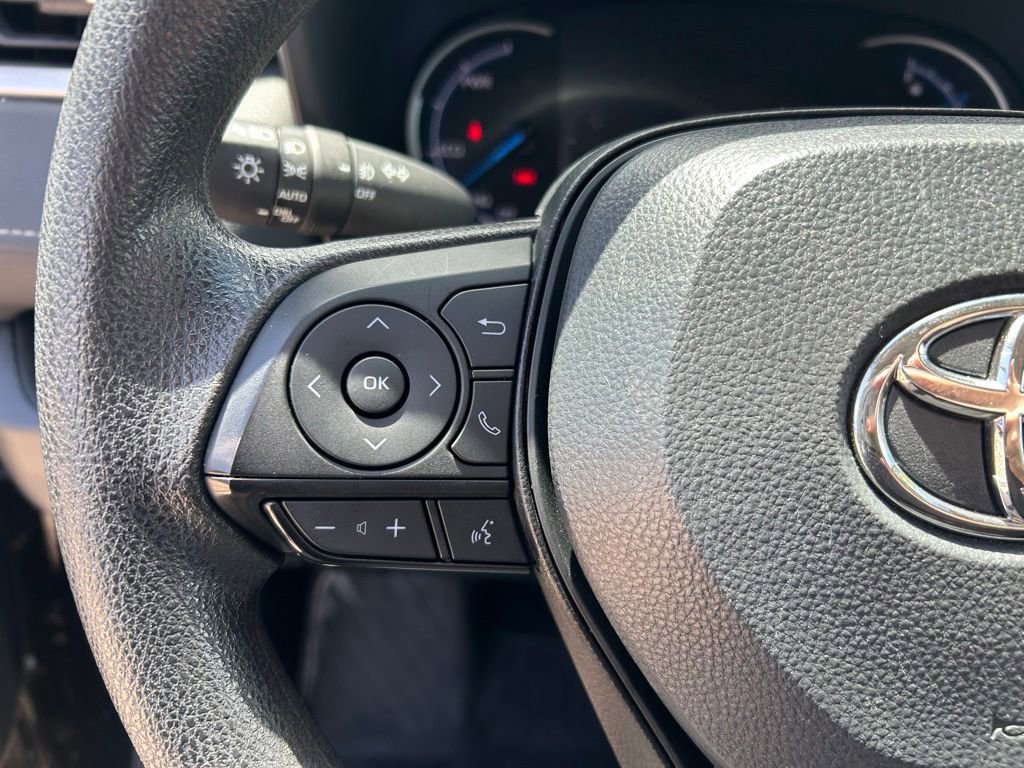 Used 2024 Toyota RAV4 AWD Hybrid image 19