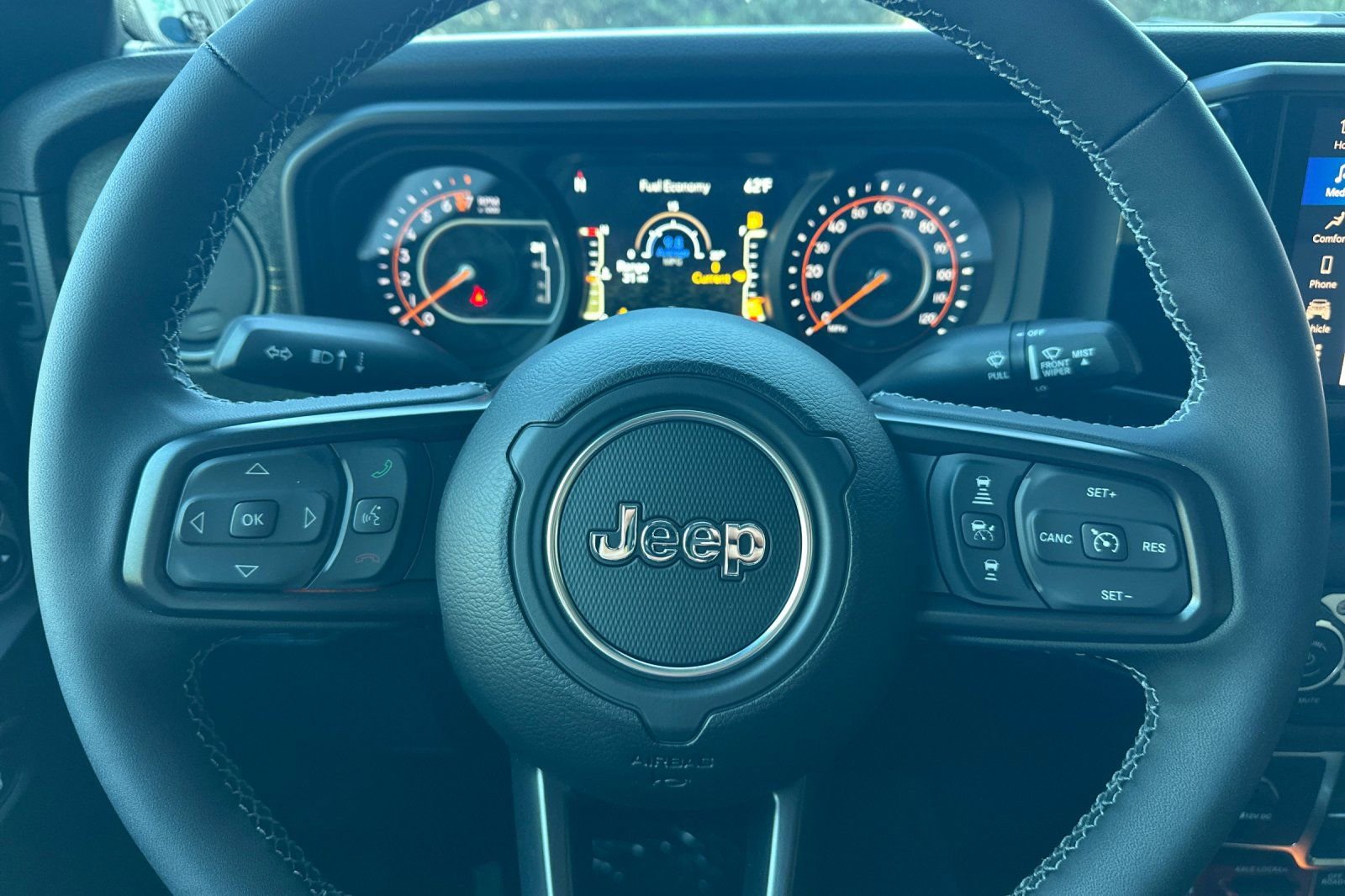 New 2026 Jeep Gladiator Willys AWD/4WD image 21
