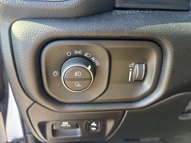 Used 2022 RAM 1500 Big Horn image 34