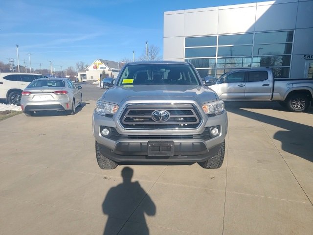 Used 2022 Toyota Tacoma SR5 image 2