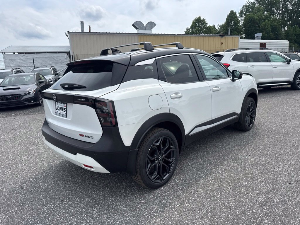 New 2026 Nissan Kicks SR w/ Cold Weather Package AWD/4WD image 5