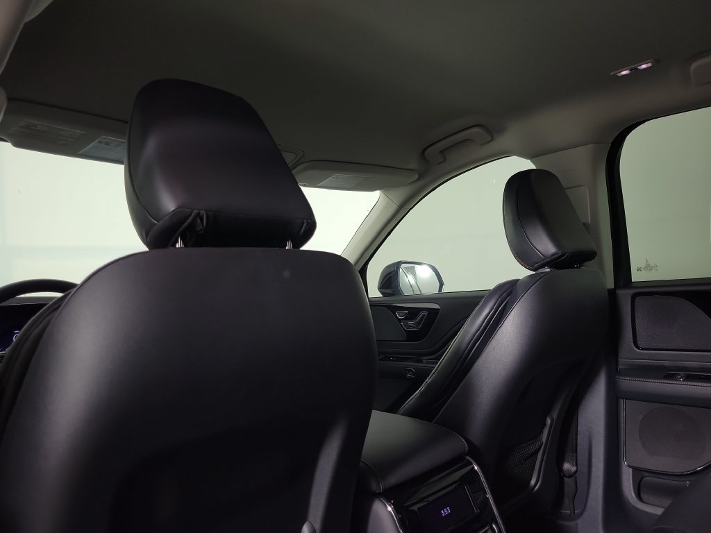 New 2026 Lincoln Aviator 2WD image 15