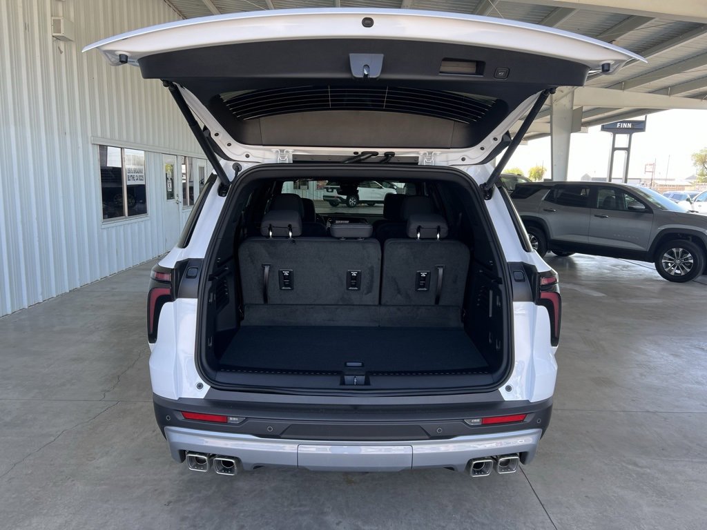 New 2026 Chevrolet Traverse LT w/ Sun and Wheel Package image 21