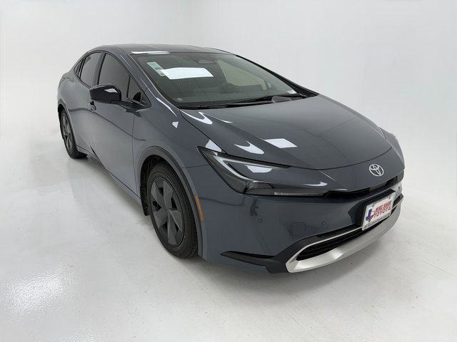 New 2026 Toyota Prius Plug-In Hybrid image 2