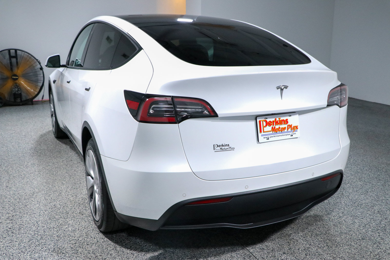Used 2020 Tesla Model Y Long Range AWD/4WD image 9