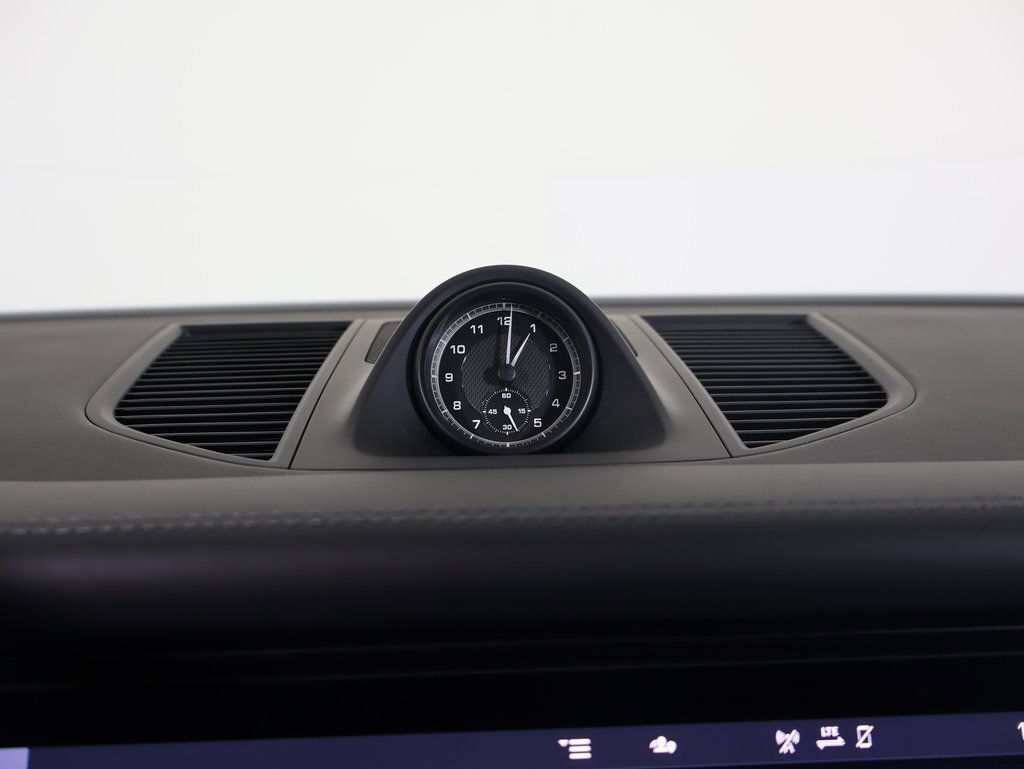 Used 2023 Porsche Macan S image 7