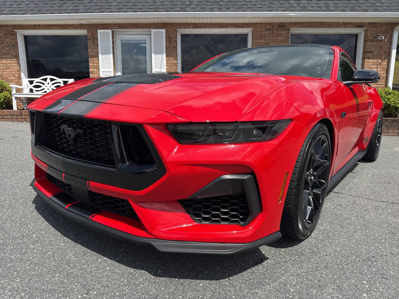 Used 2024 Ford Mustang GT Premium w/ GT Performance Package RWD image 6