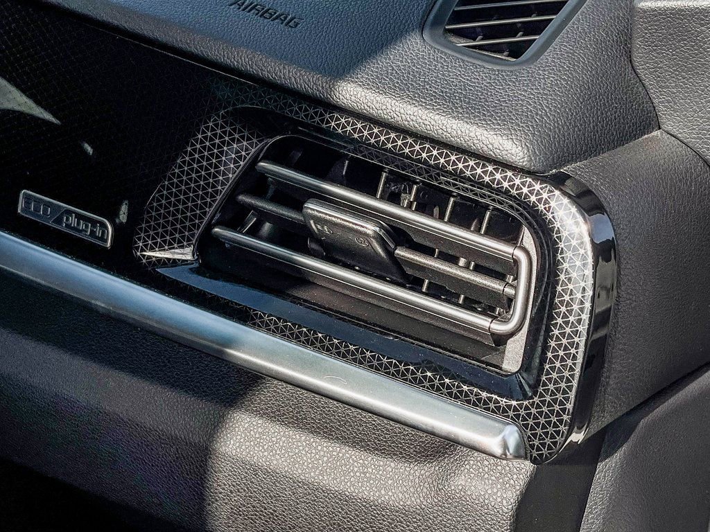 Used 2022 Kia Niro EX Premium image 49