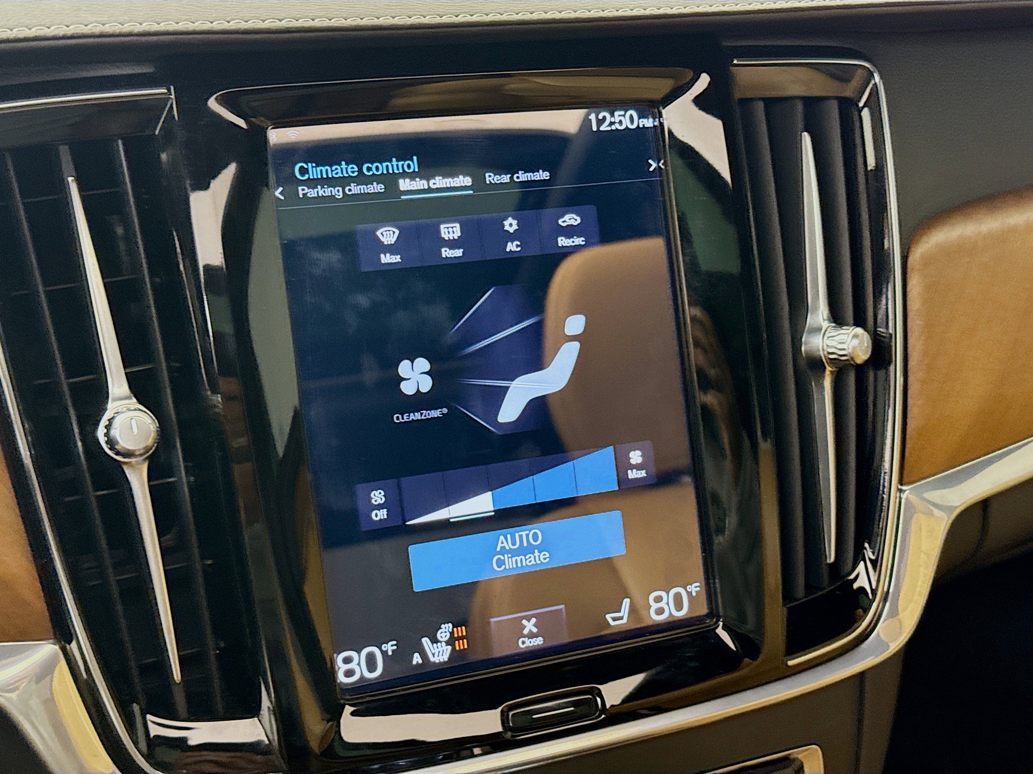 Used 2020 Volvo S90 T8 Inscription image 18