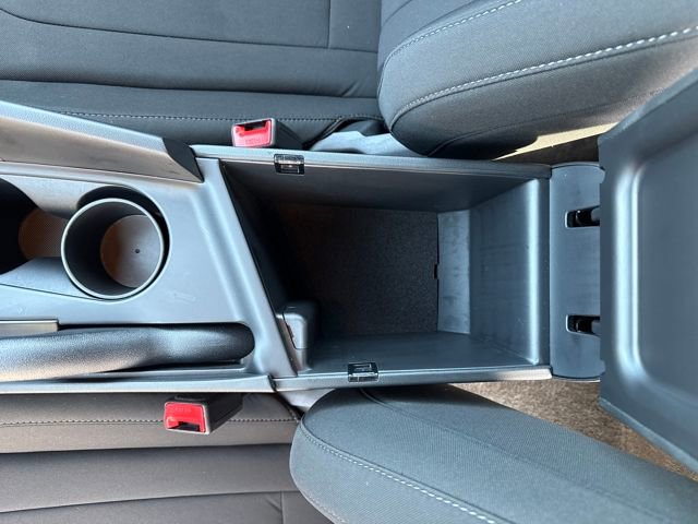 Used 2025 Hyundai Elantra Sport image 26