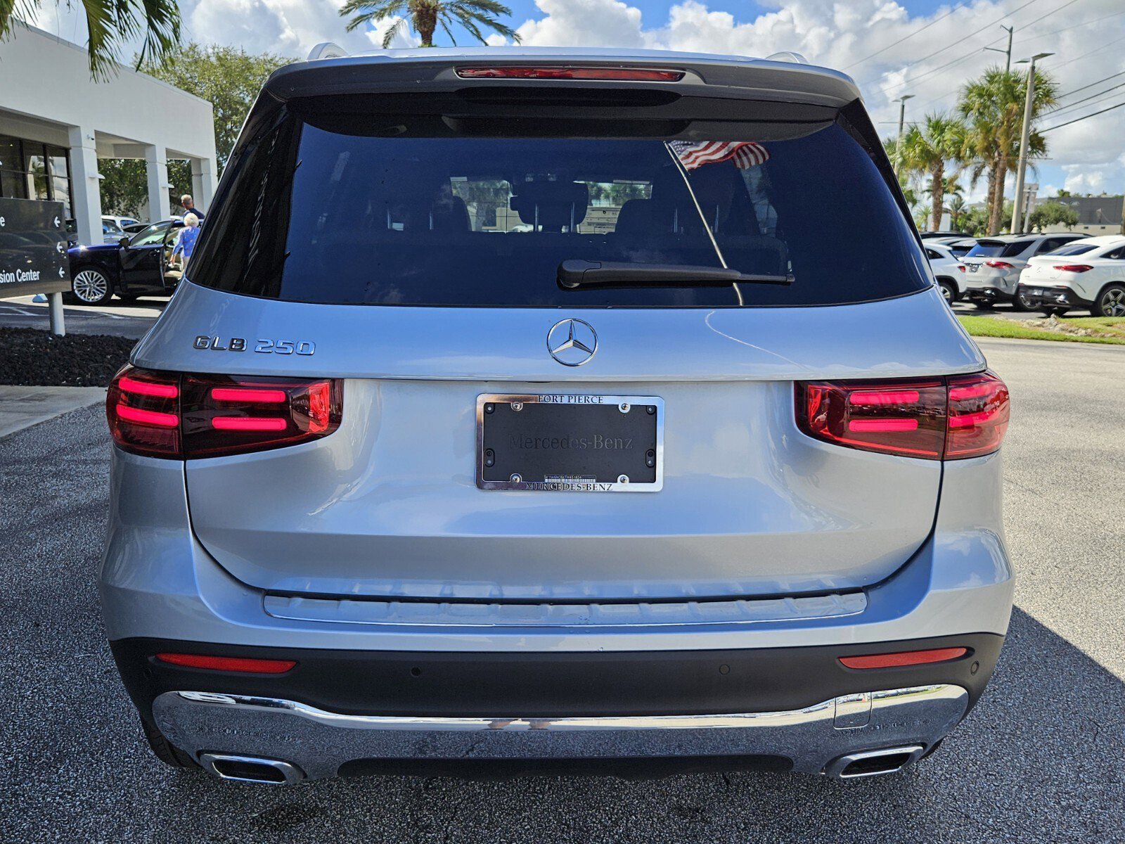 New 2026 Mercedes-Benz GLB 250 image 6