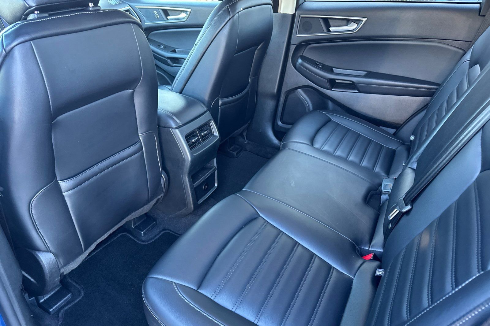 Used 2024 Ford Edge SEL image 13