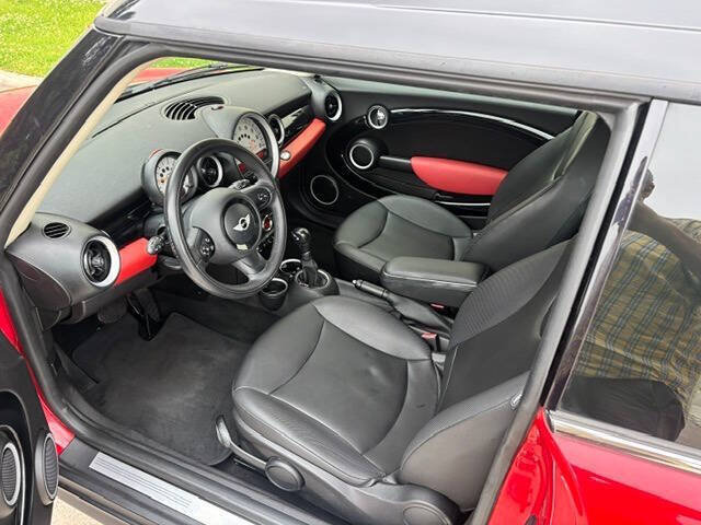 Used 2014 MINI Cooper Clubman FWD image 7