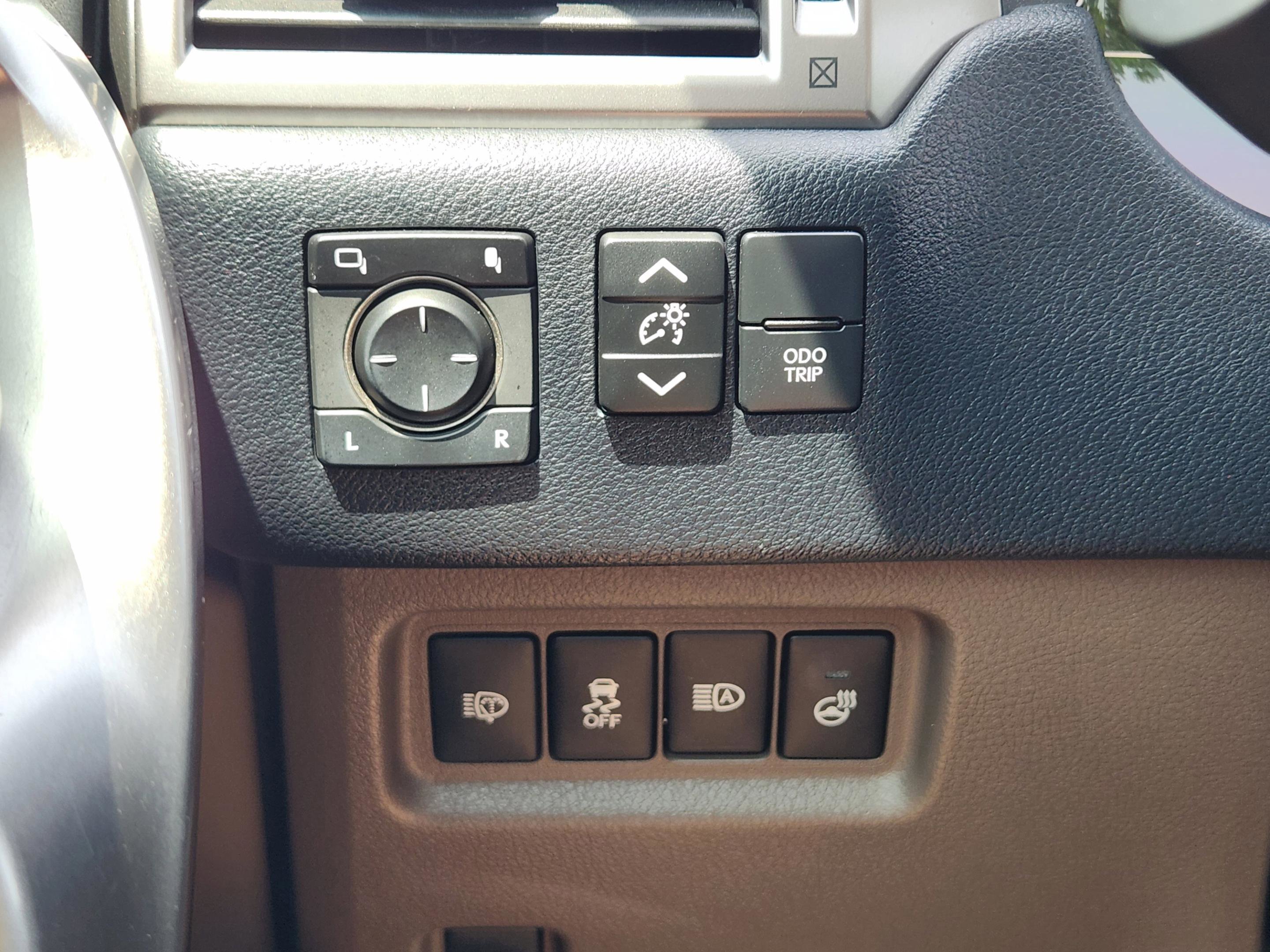 Used 2022 Lexus GX 460 Premium w/ Premium Plus Package AWD/4WD image 19