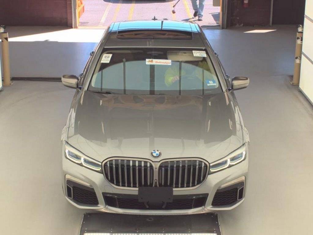 Used 2020 BMW M760i xDrive w/ Luxury Rear Seating Package AWD/4WD image 2