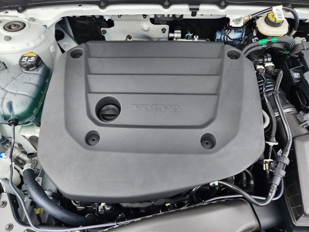 New 2026 Volvo XC40 B5 Core w/ Climate Package AWD/4WD image 20