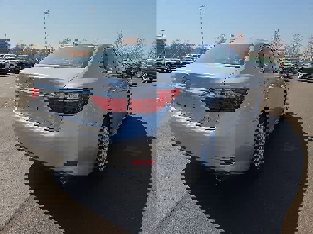 Used 2014 Lexus ES 350 w/ Luxury Package image 5