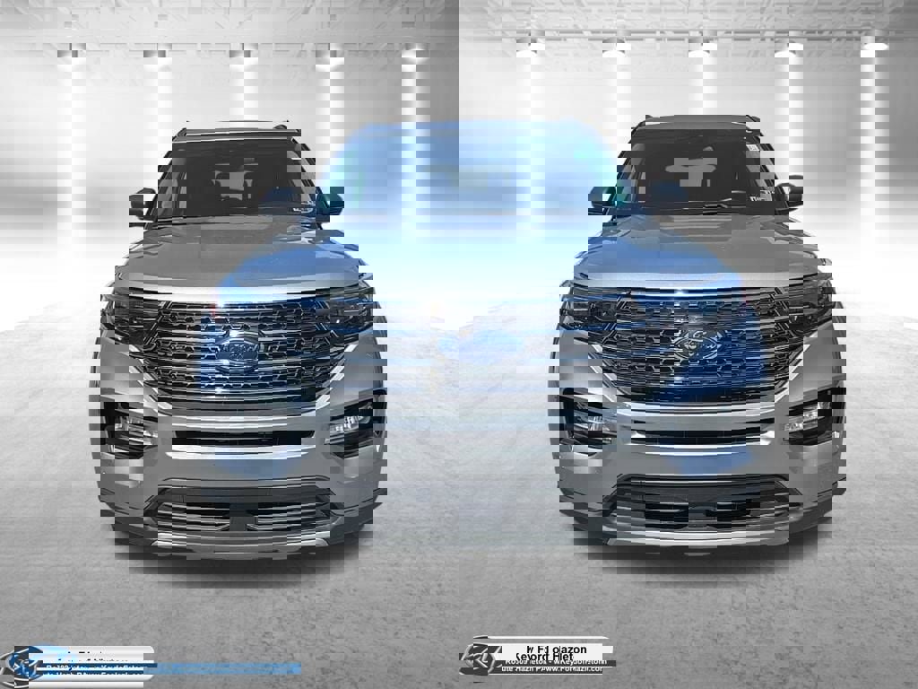 Certified 2023 Ford Explorer XLT w/ Equipment Group 202A image 4