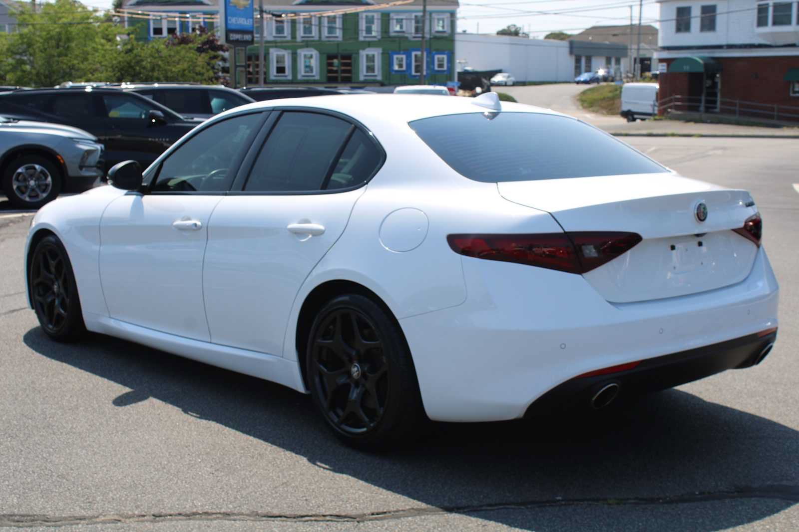 Used 2021 Alfa Romeo Giulia Sprint w/ Nero Edizione RWD image 6
