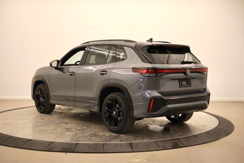 New 2026 Volkswagen Tiguan SE R-Line AWD/4WD image 5
