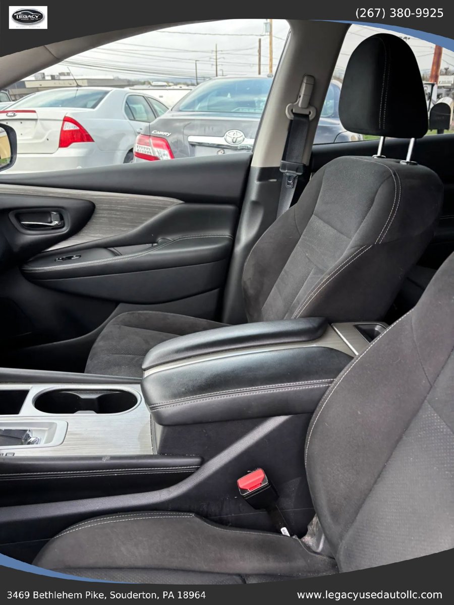 Used 2018 Nissan Murano S image 16