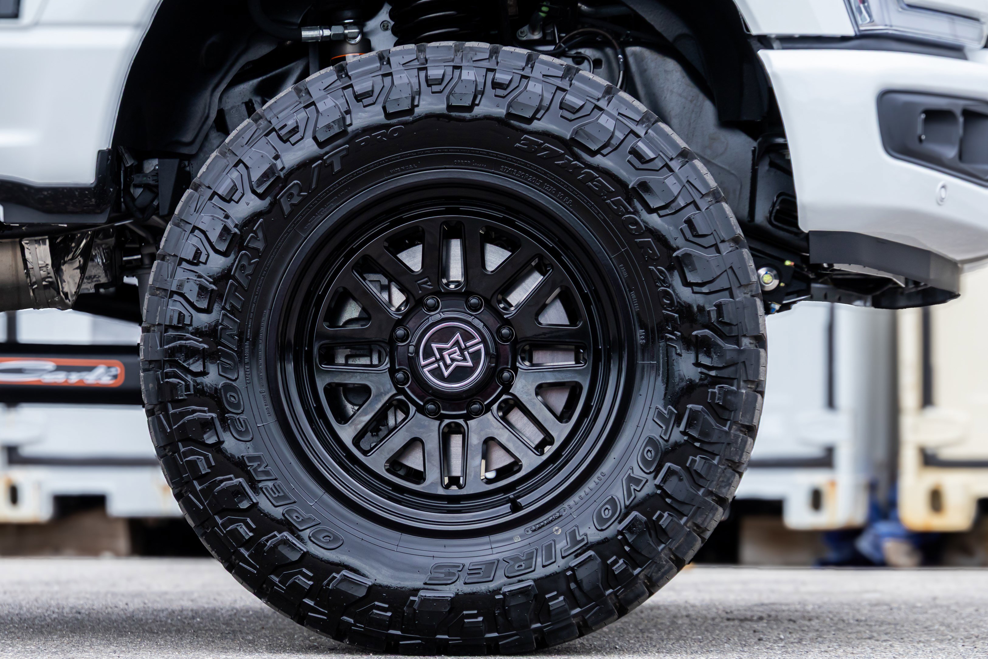 New 2026 Ford F350 Platinum image 17