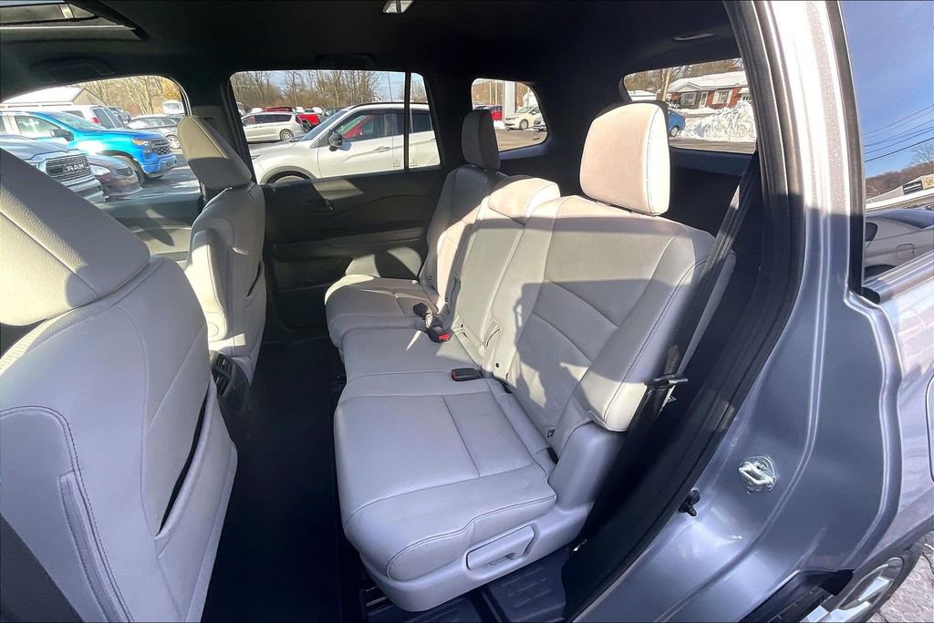 Used 2023 Honda Passport EX-L image 25