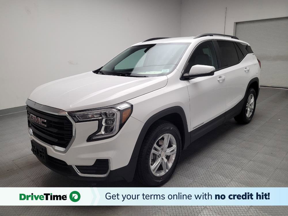 Used 2023 GMC Terrain SLE w/ Driver Convenience Package image 1