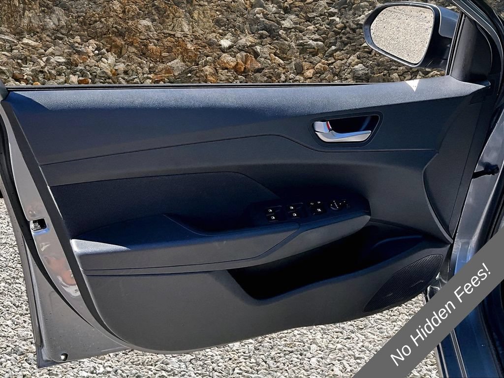 Used 2021 Hyundai Accent SE FWD image 19