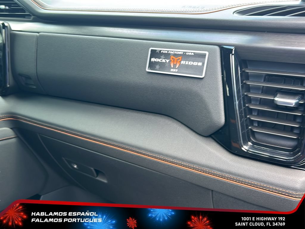 Used 2026 GMC Sierra 1500 AT4 w/ AT4 Premium Package AWD/4WD image 32