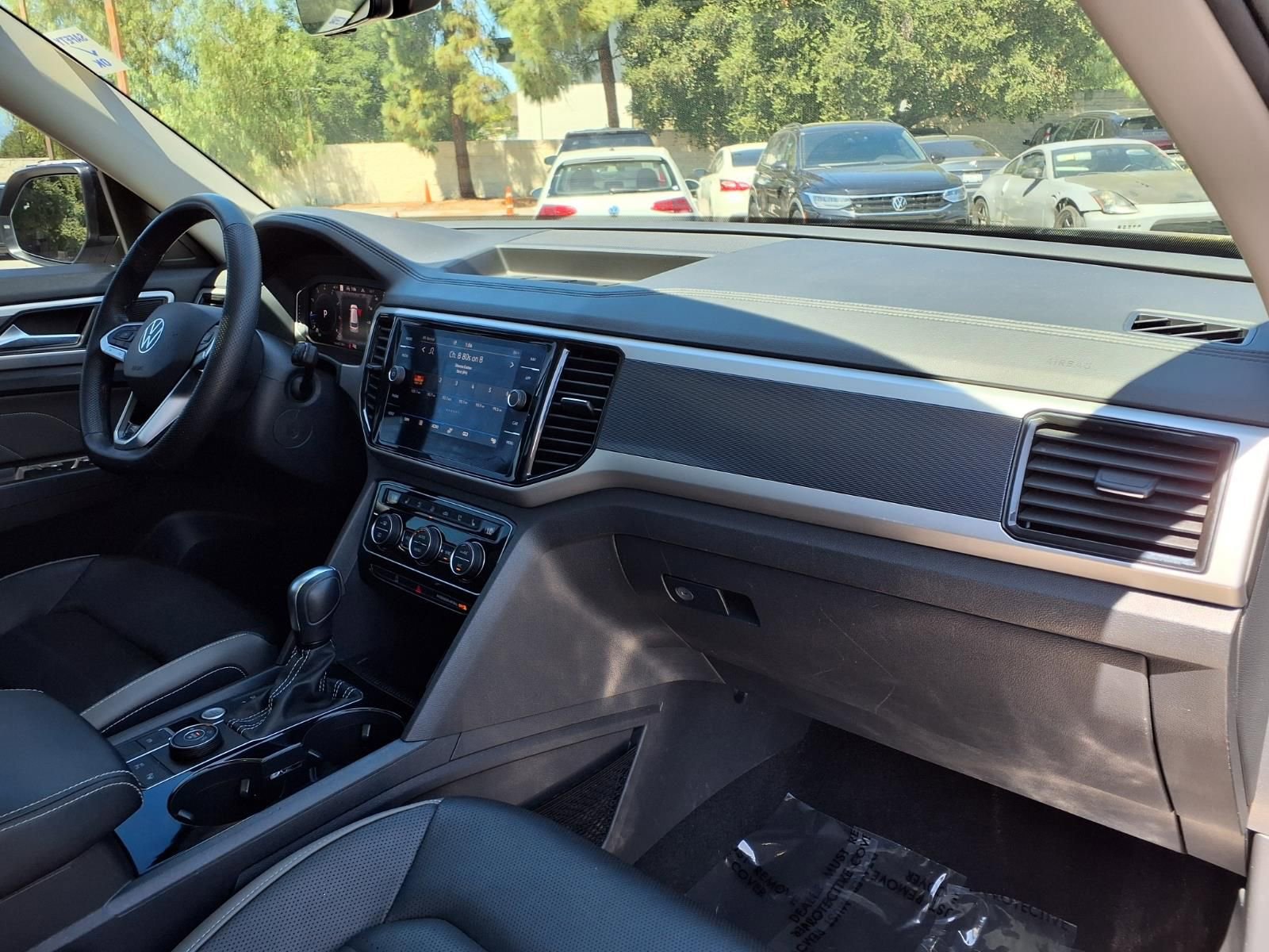 Certified 2023 Volkswagen Atlas SEL Premium AWD/4WD image 23