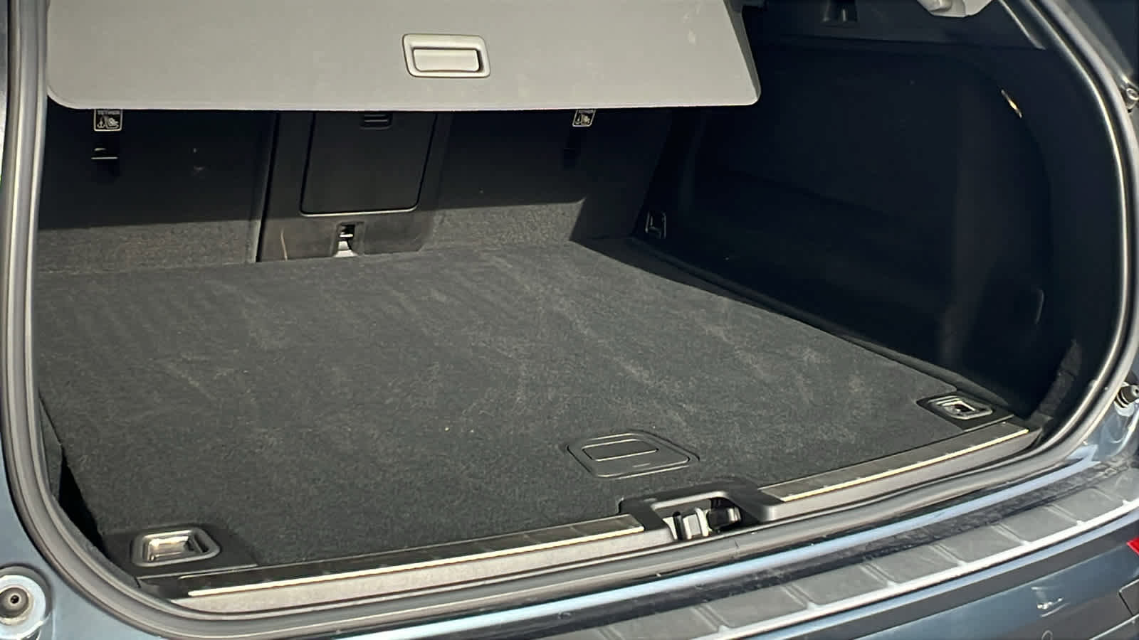 Used 2023 Volvo XC60 B6 Ultimate w/ Climate Package image 27